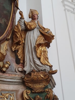 뷔르츠부르크의 성 부르카르도_by Josef Anton Pfaffinger_photo by Schmeissnerro_in the Collegiate Church of Virgin Mary in Salzburg_Austria.jpg